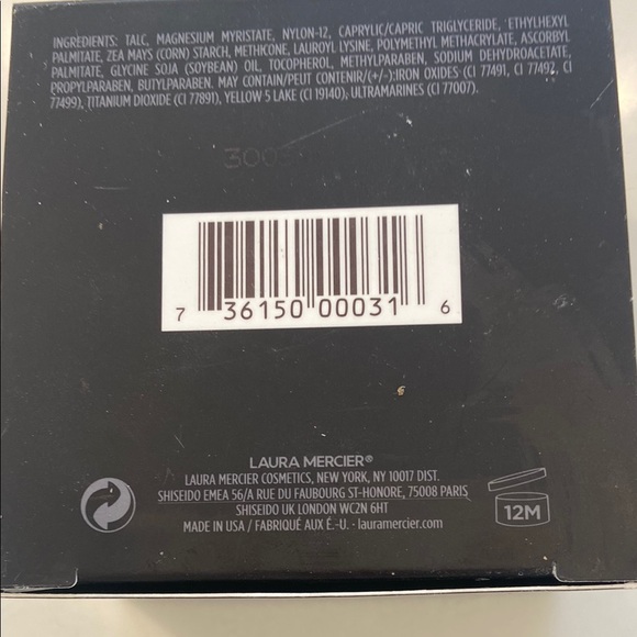 Laura Mercier Setting powder for Flawless Finish - Picture 7 of 13